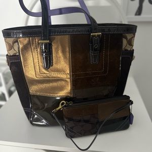 purse coach with wristlet